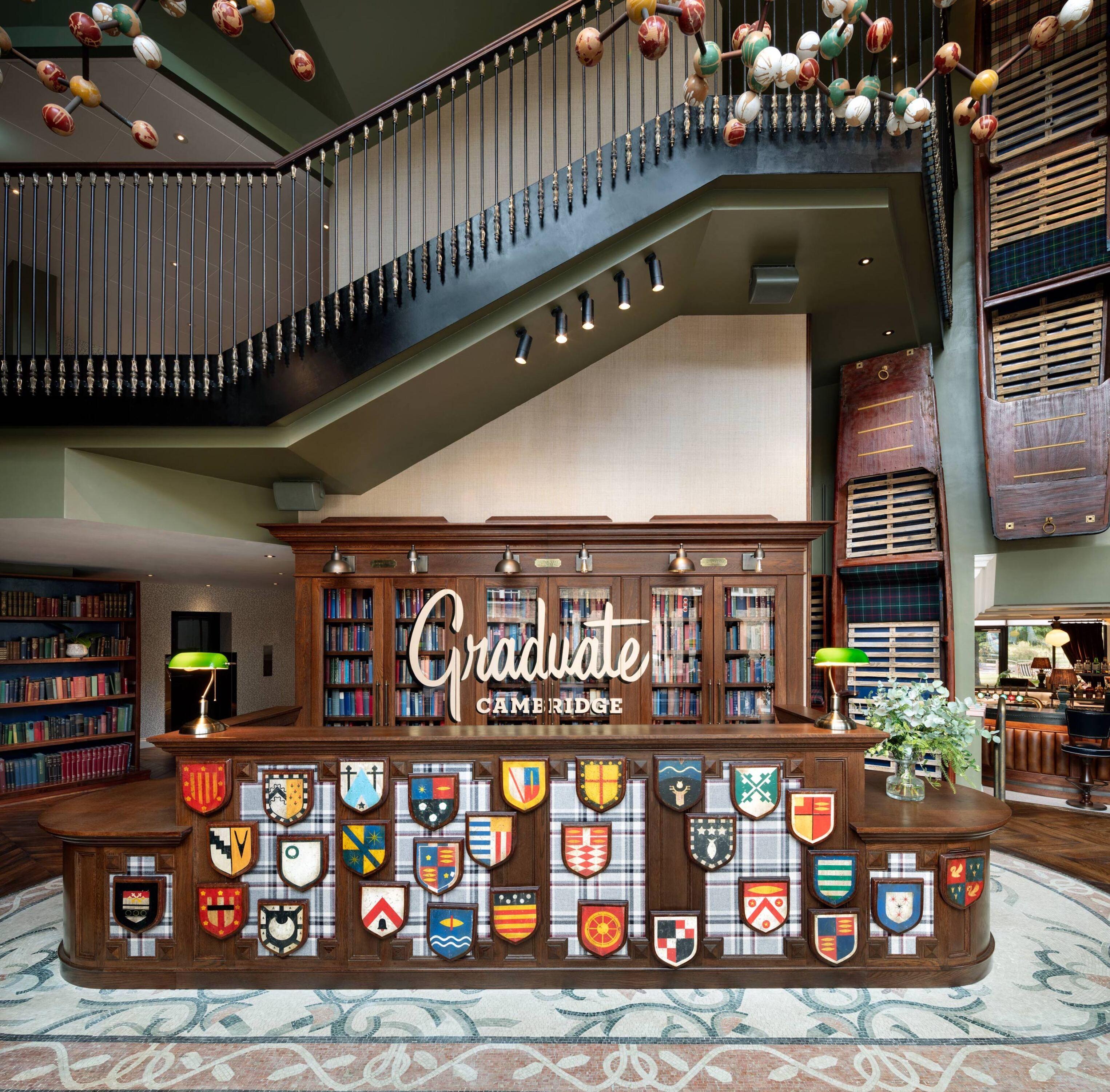 Graduate By Hilton Cambridge Hotel Exterior foto